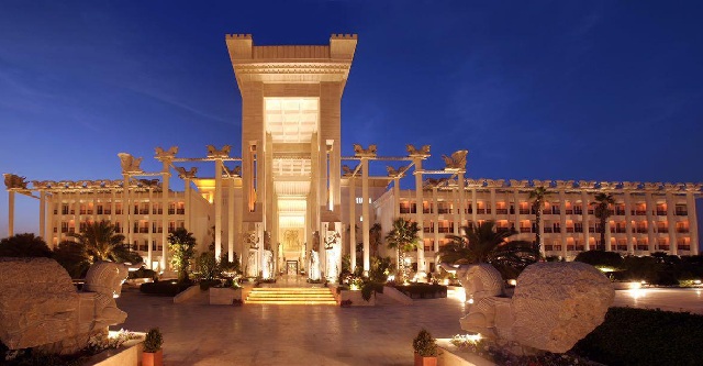 نمای ظاهری هتل داریوش 