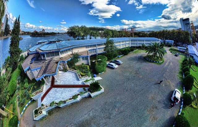 نمای ظاهری هتل جهانگردی 