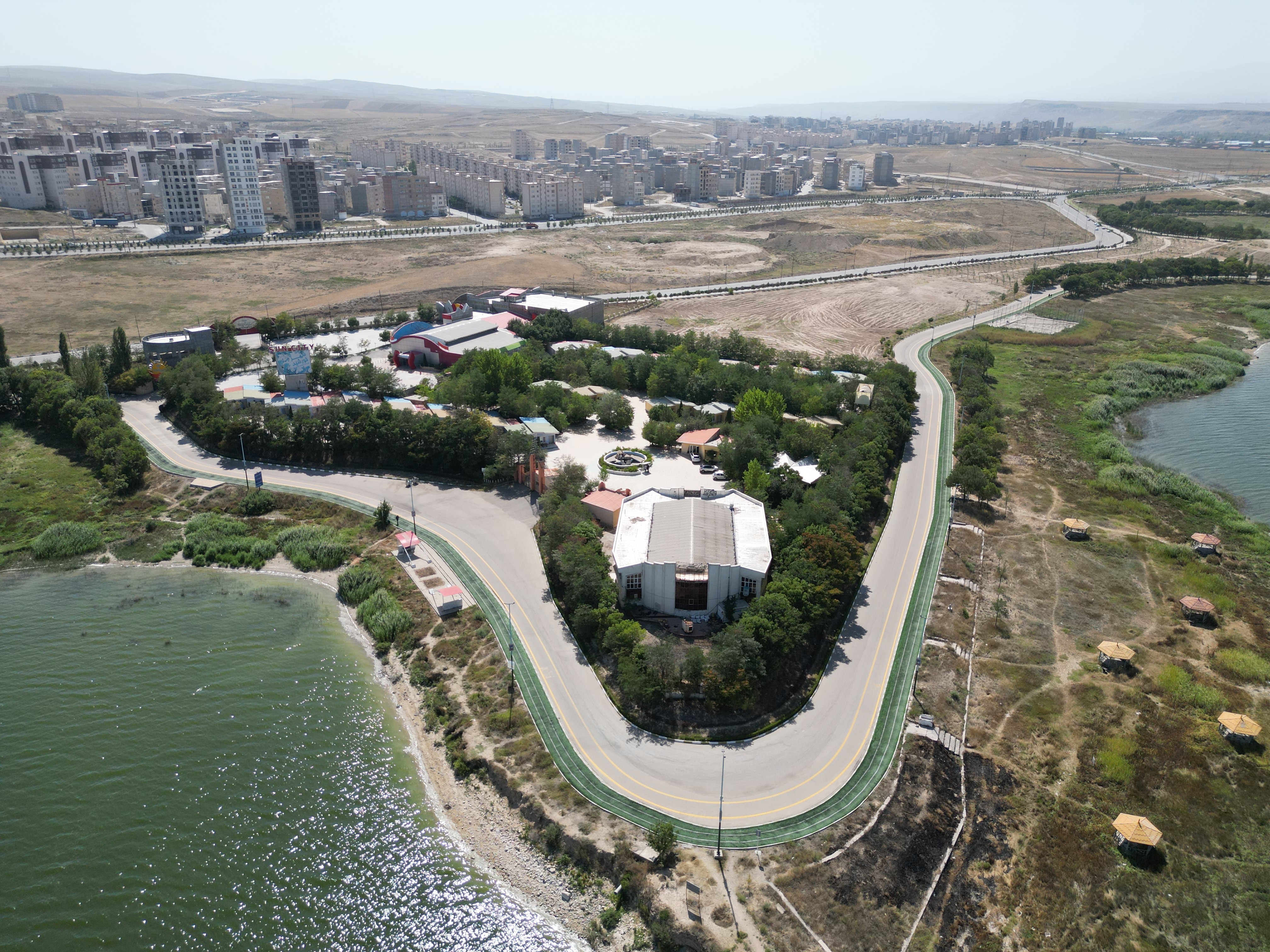 نمای ظاهری مجتمع گردشگری توریستی کوثر 