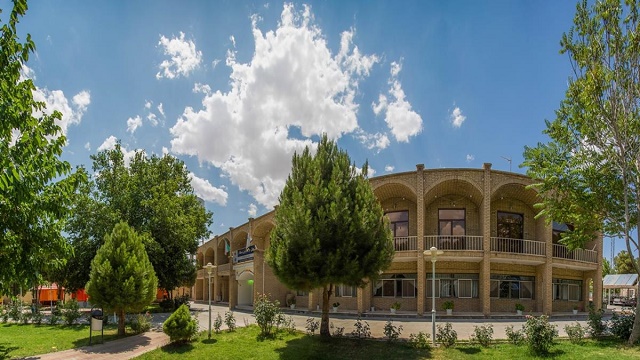 نمای ظاهری هتل جهانگردی 