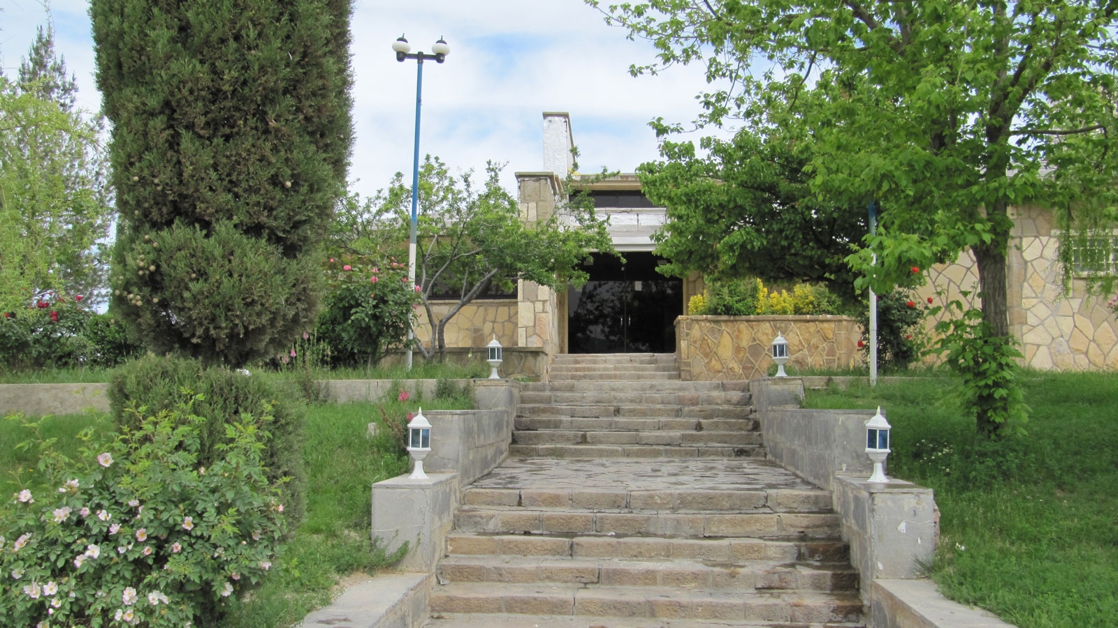 View of Jahangardi TourismComplex 