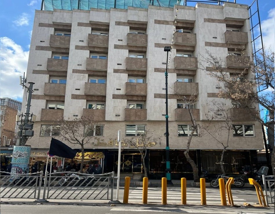 نمای ظاهری هتل حافظ 