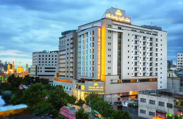 نمای ظاهری هتل نگین پاسارگاد 