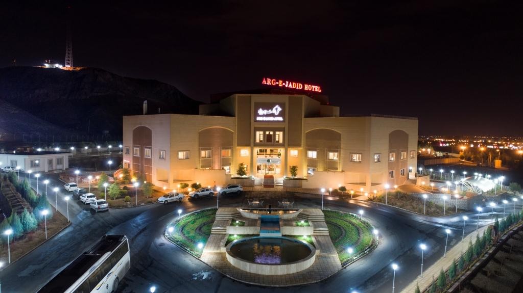 نمای ظاهری هتل ارگ جدید 