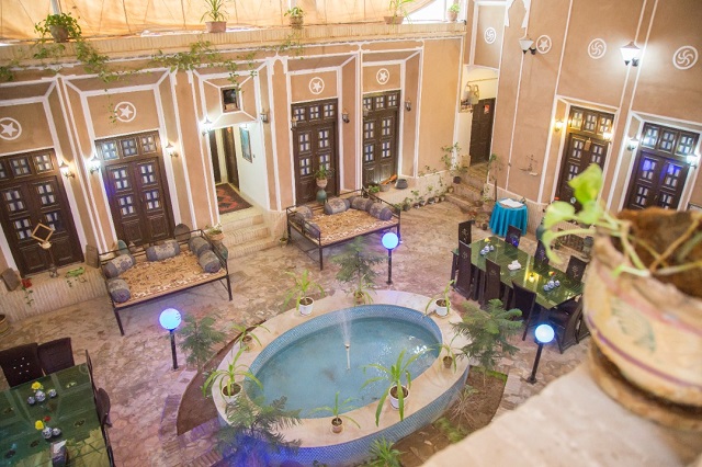 نمای ظاهری اکولوژ نقره 