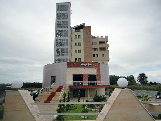 View of Niloofar Hotel 