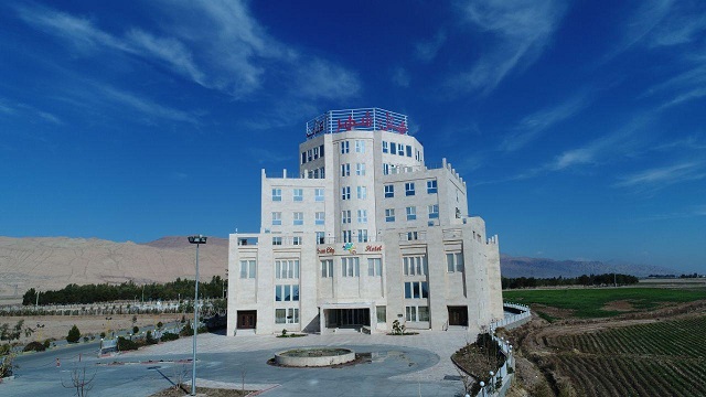 نمای ظاهری هتل شهرآفتاب 