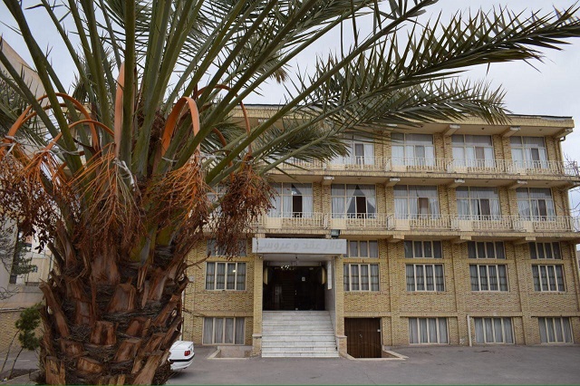 نمای ظاهری هتل ناز 