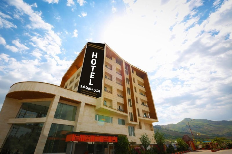 نمای ظاهری هتل داوینکو 