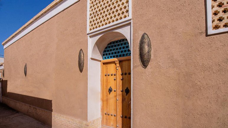 نمای ظاهری اکولوژ سرای ملک 