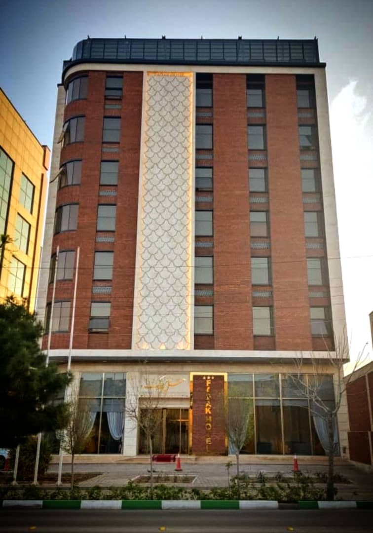 نمای ظاهری آپارتمان فدک 