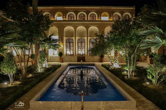 نمای ظاهری TraditionalHouse هومان 