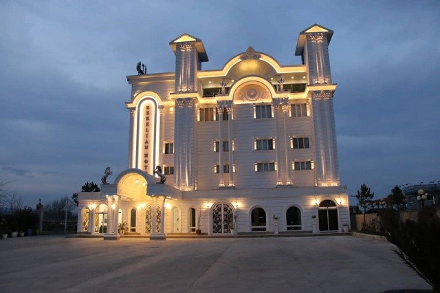 View of Berlian Hotel 