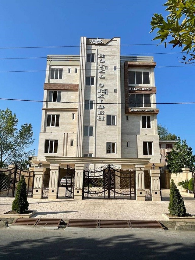 نمای ظاهری هتل ارکیده 