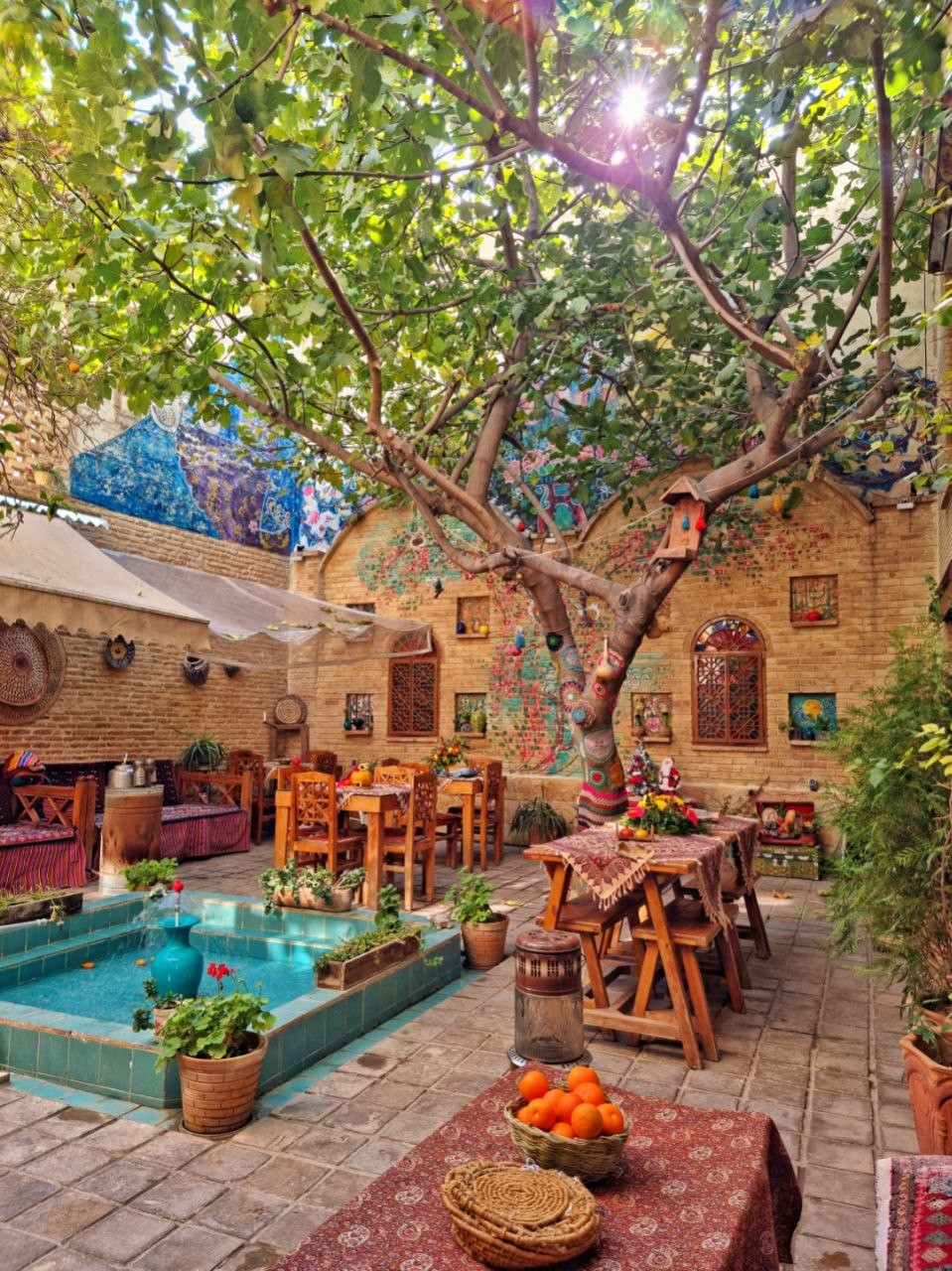 إطلالة على قمر السلطان TraditionalHouse 