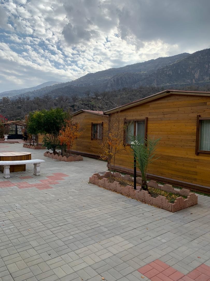 نمای ظاهری مجتمع گردشگری نگین شیمبار 