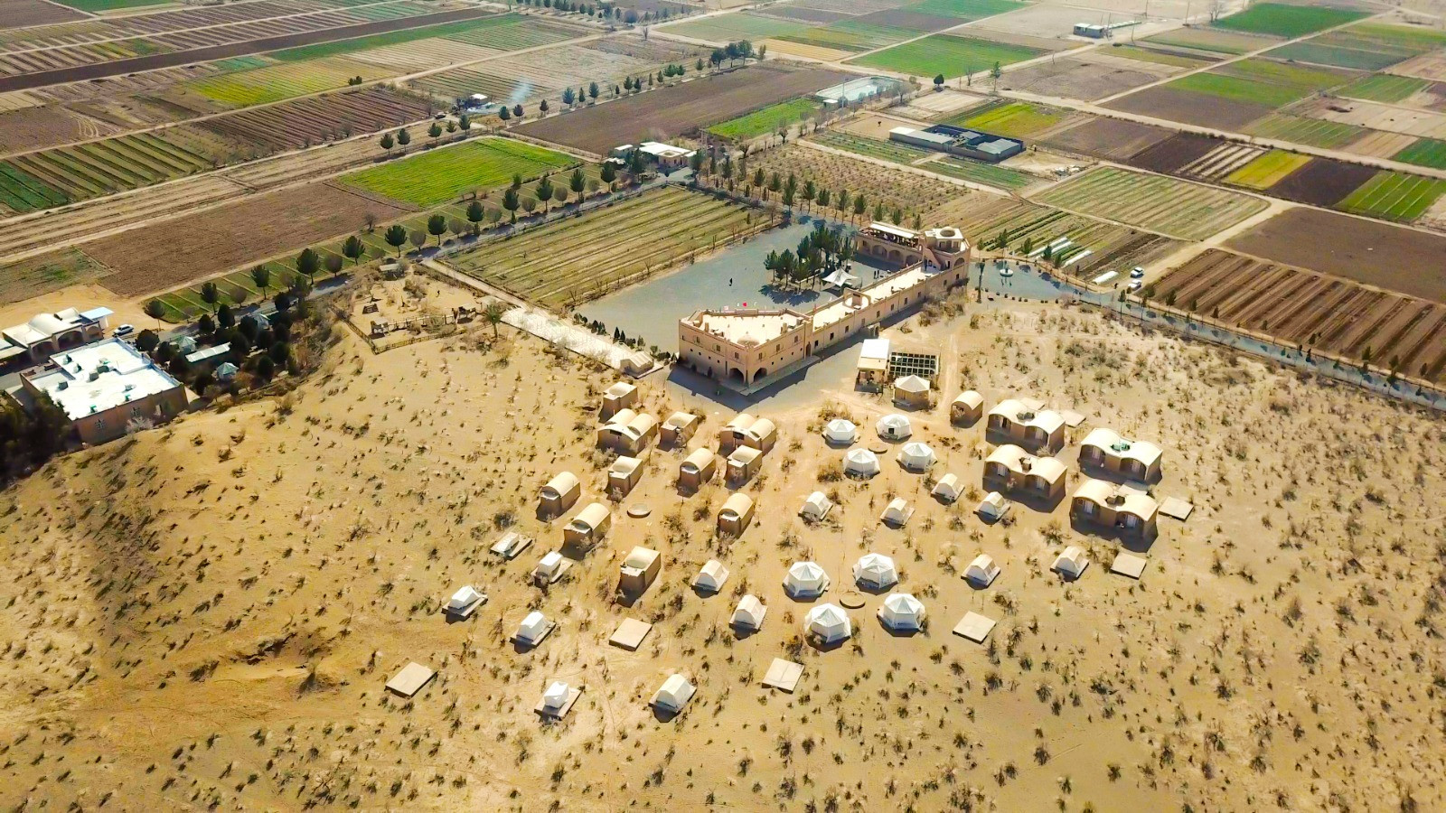 نمای ظاهری مجتمع گردشگری متین آباد 