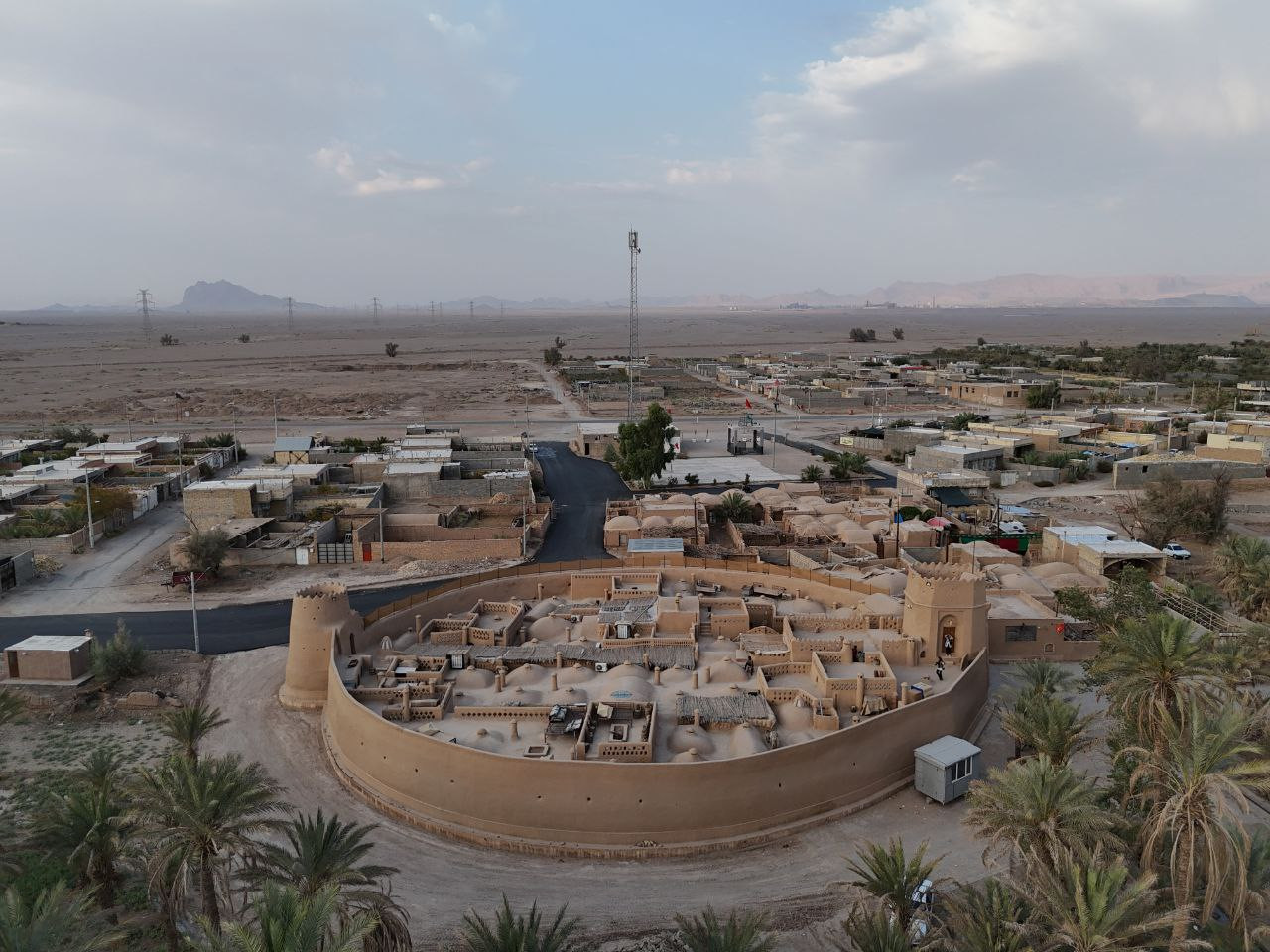 View of Boom Ghaleh Ariz Ecolodge 