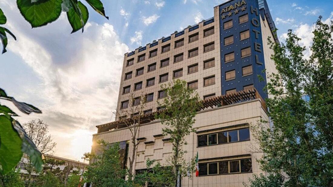 نمای ظاهری هتل آتانا