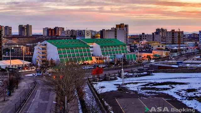 View of Laleh 2 Hotel,