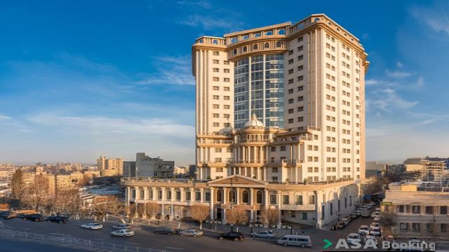 View of Golden Palace Hotel,