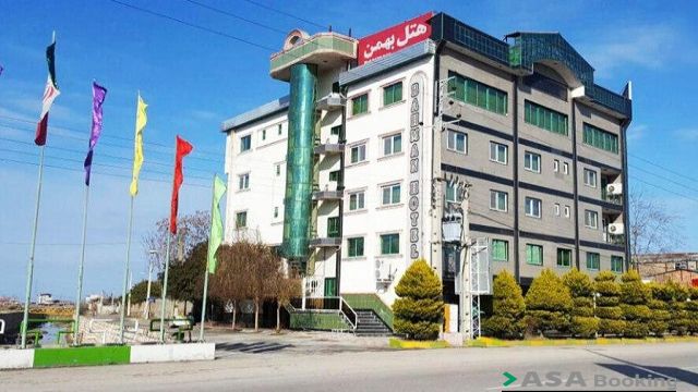 نمای ظاهری هتل بهمن