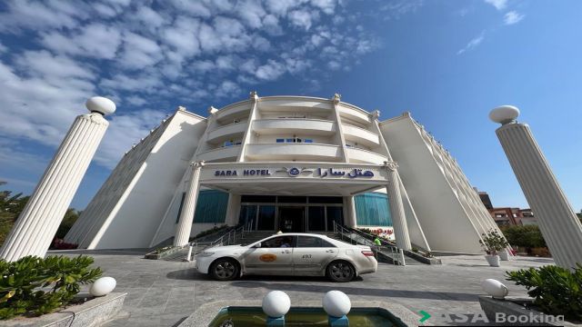 نمای ظاهری هتل سارا