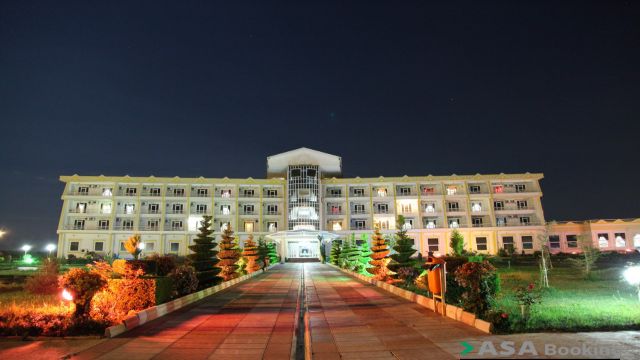 View of Sadra Pearl Hotel,