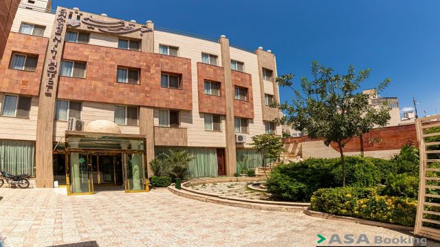 View of Nili Ghasr Hotel,