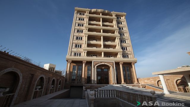 نمای ظاهری هتل پدرام