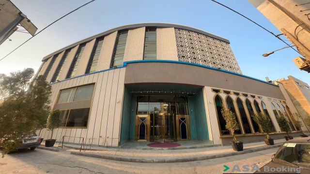 نمای ظاهری هتل انتخاب