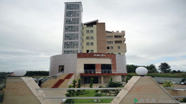 View of Niloofar Hotel,