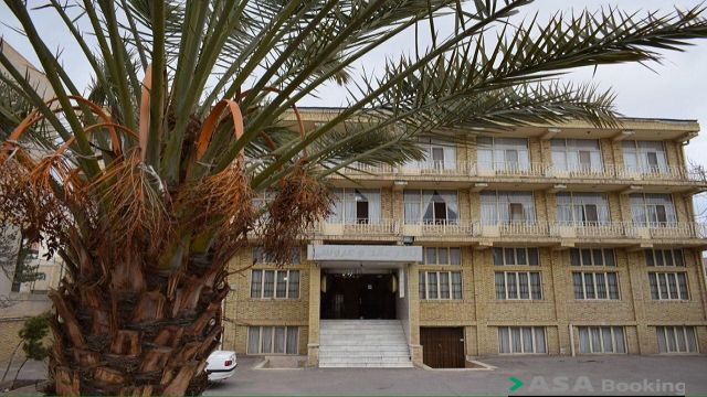 نمای ظاهری هتل ناز