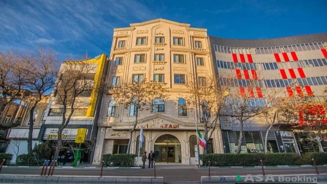 نمای ظاهری هتل آزادی