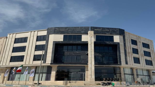 نمای ظاهری هتل آزادی