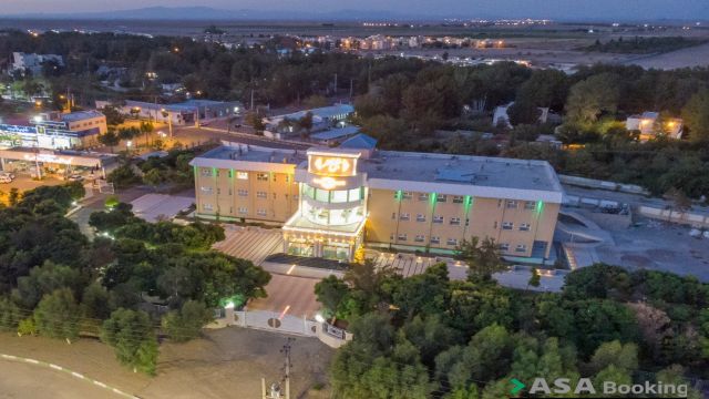 View of Ghaem 2 Hotel,