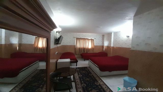مهمانسرا شفق تهران اتاق چهار تخته 1