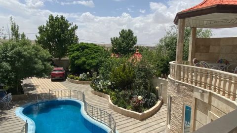 استخردار آبگرم بهشت  پلاس با ایرهاکی و فوتبالدستی