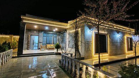 استخردار آبگرم باصفا با فوتبال دستی