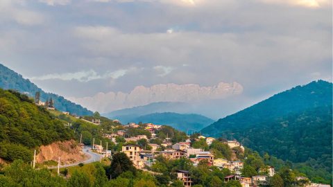 با دو استخر آبگرم جنگلی ایل راد