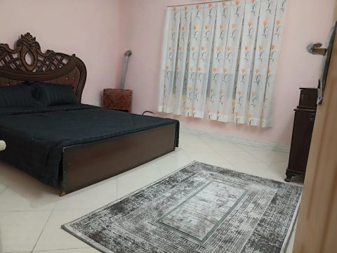 استخردار آبگرم دوقلوها با جکوزی و فوتبال دستی