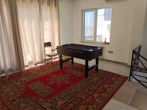 استخردار آبگرم پارسا با جکوزی و فوتبال دستی