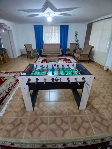 استخردار آبگرم رویال با فوتبالدستی - پذیرایی